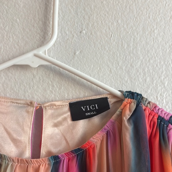NWT Vici Collection Cropped Relaxed Top - Picture 2 of 7